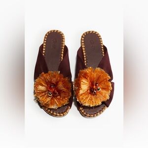 THE WHITE LOTUS H&M PomPom leather sandals